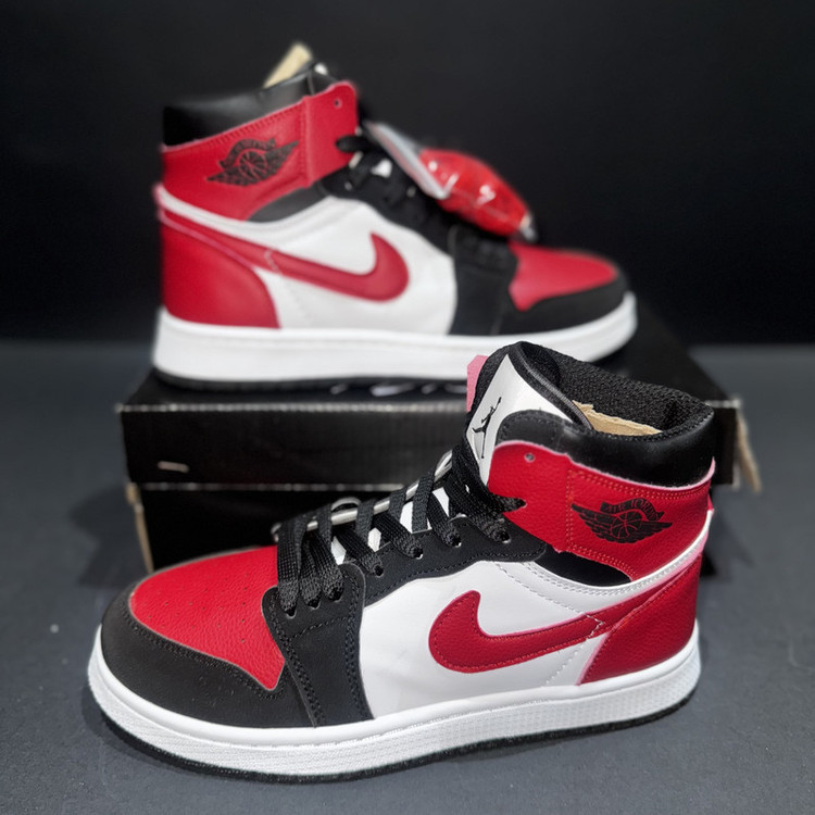 کفش پیاده روی مدل Air Jordan 1 Denim