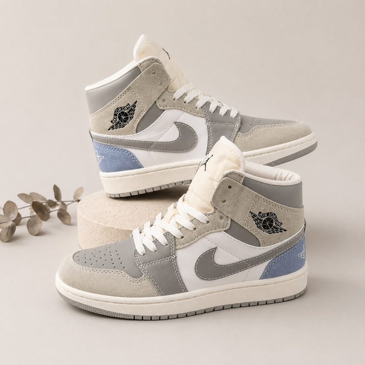 کفش پیاده روی مدل Air Jordan 1 Denim