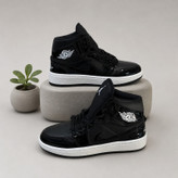کفش پیاده روی مدل Air Jordan 1 Denim