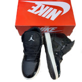 کفش پیاده روی مدل Air Jordan 1 Denim