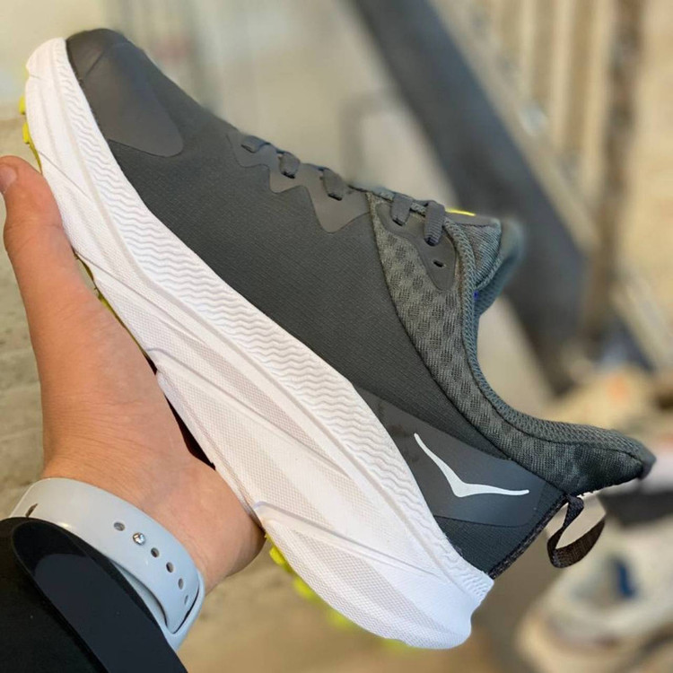 کفش راحتی هوکا مدل challenger art 7