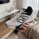 کفش رانینگ مدل NB 860