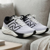 کفش رانینگ مدل NB 860