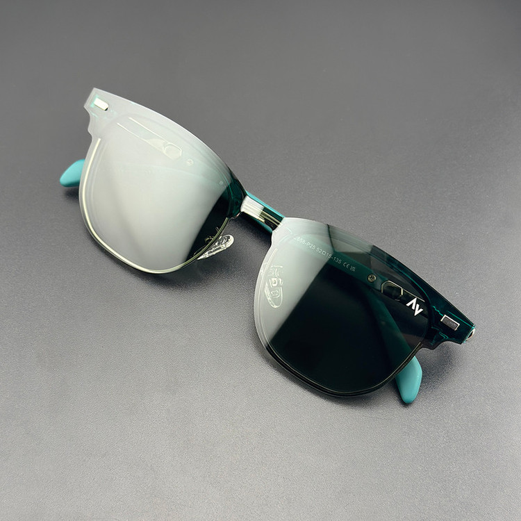 فریم عینک طبی آلبرت وگ مدل CG3202C658-P25 Polarized Double Switch
