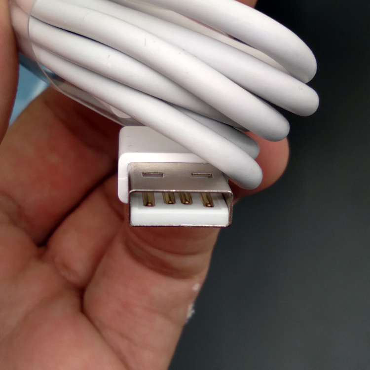 شارژر دیواری مدل MDY-10-EF/18W به همراه کابل تبدیل USB-C