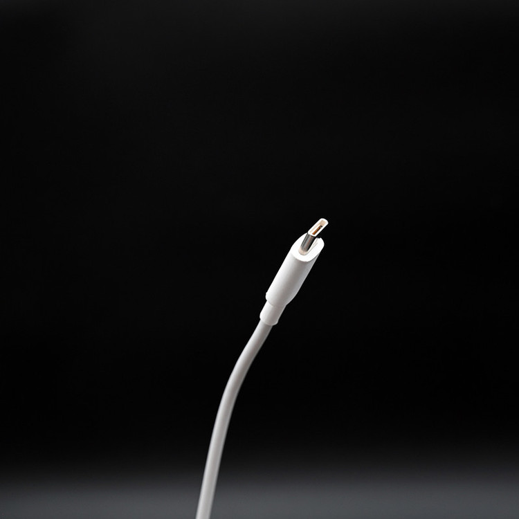 شارژر دیواری مدل MDY-10-EF/18W به همراه کابل تبدیل USB-C