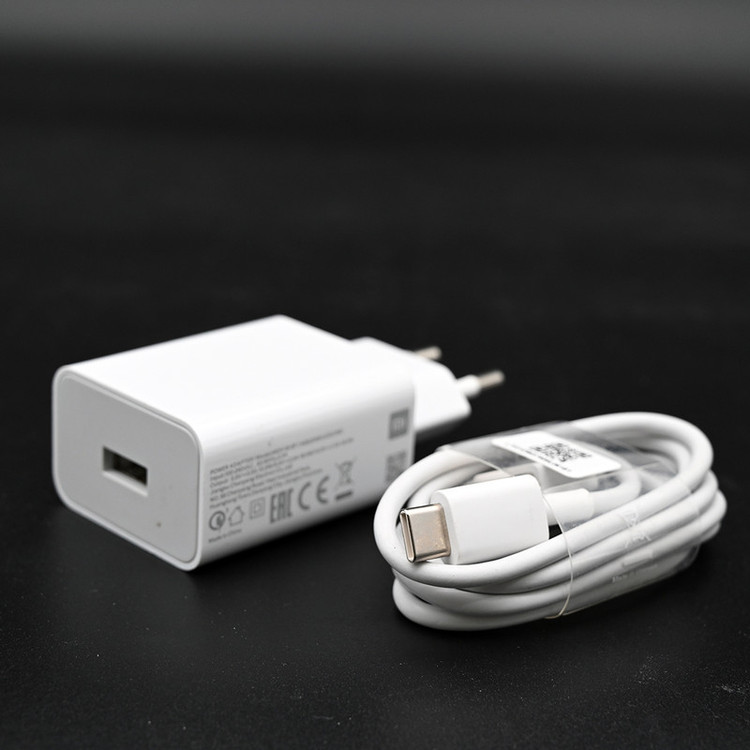 شارژر دیواری مدل MDY-10-EF/18W به همراه کابل تبدیل USB-C