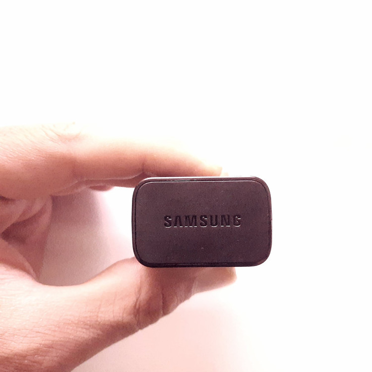 شارژر دیواری مدل EP-TA200 به همراه کابل تبدیل USB-C
