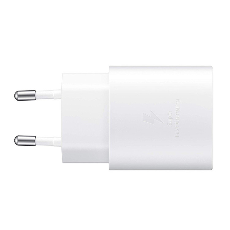 شارژر دیواری شارژر دیواری مدل NT10 به همراه کابل تبدیل USB-C