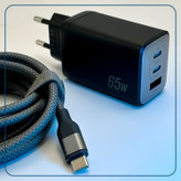شارژر دیواری 65 وات 3 پورت وونک مدل PD65w به همراه کابل USB-C