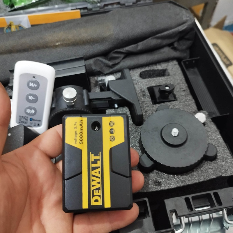 تراز لیزری مدل 4 بعدی نور سبز کد DW360-4D-1.20