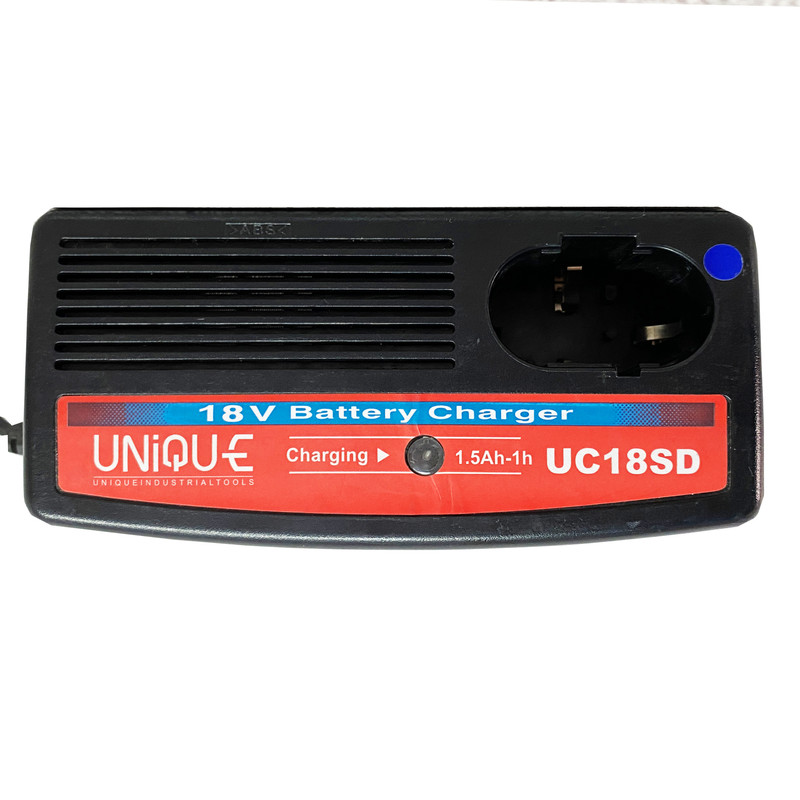 شارژ باطری یونیک مدل UC18SD